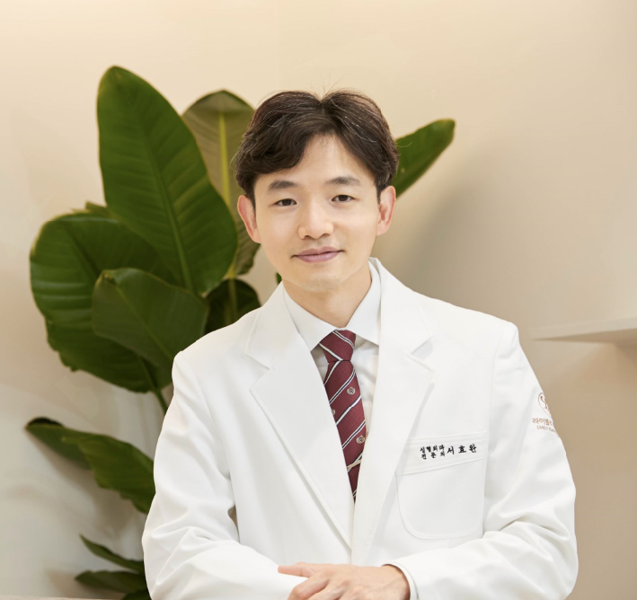 <strong style='font-weight:bold;'>[세계비즈] 졸려 보이는 인상 주범 ‘안검하수’, 교정 방법은</strong>